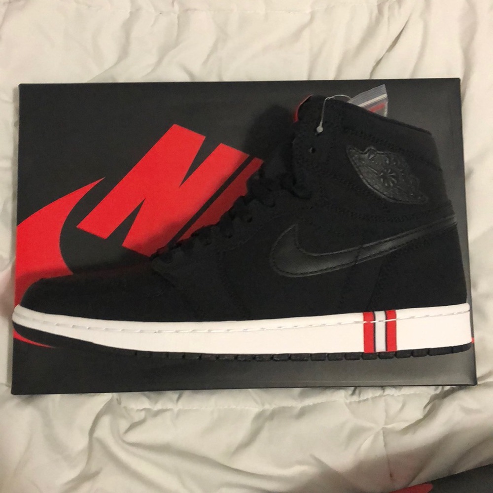 PSG Jordan 1 size 12